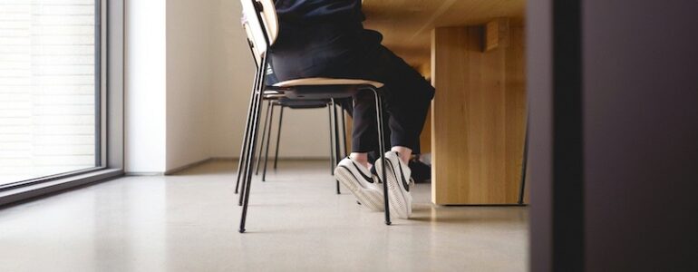 Poduszka ortopedyczna lędźwiowa odciążająca plecy